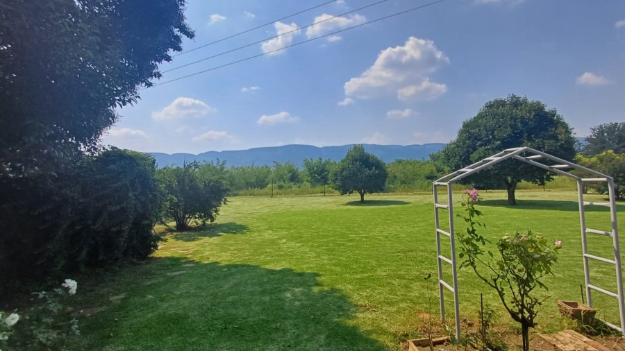 Commercial Property for Sale in Remhoogte AH North West